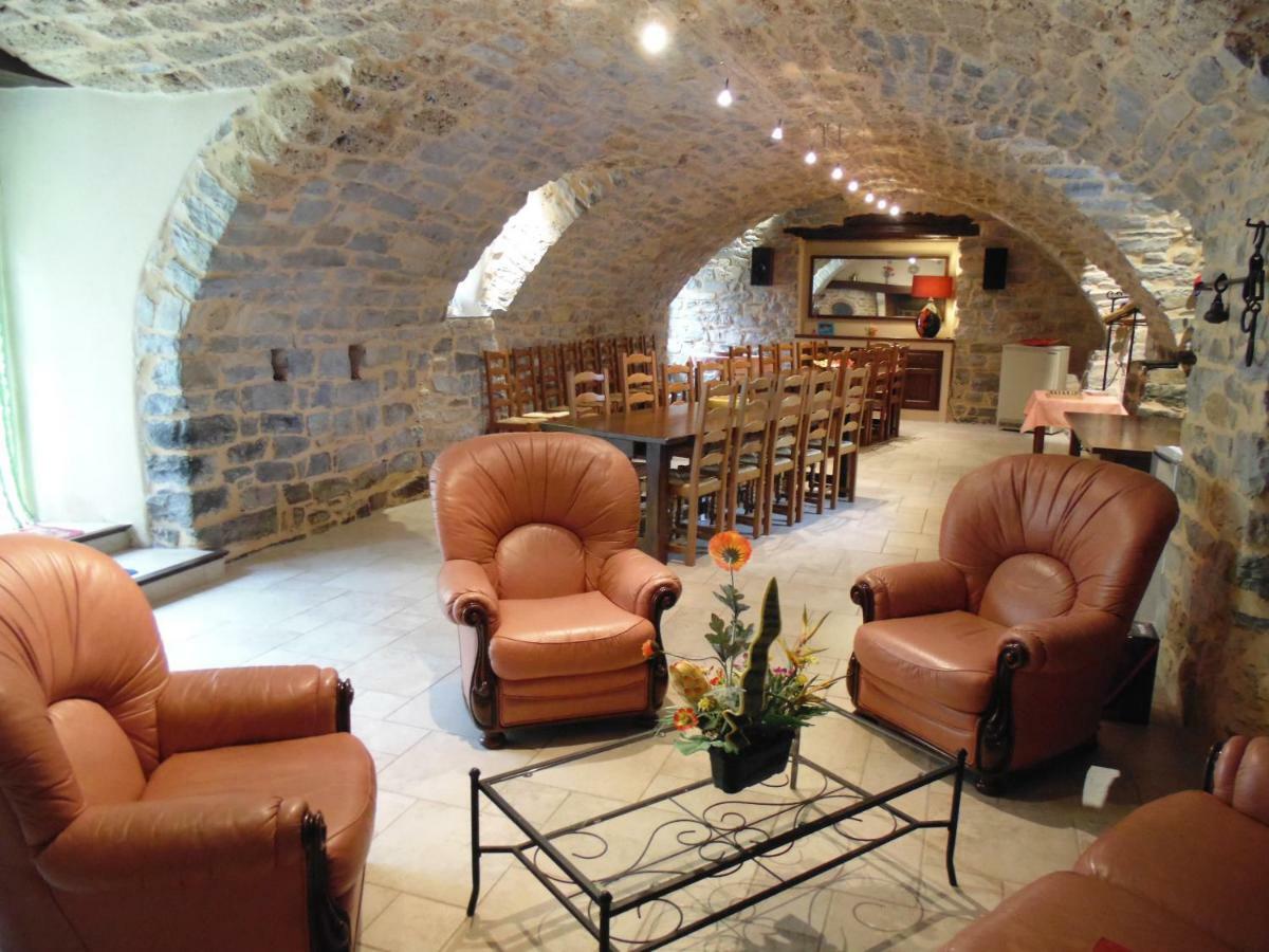 Chambres D'Hotes Lou Jassou Lapanouse-de-Cernon Esterno foto