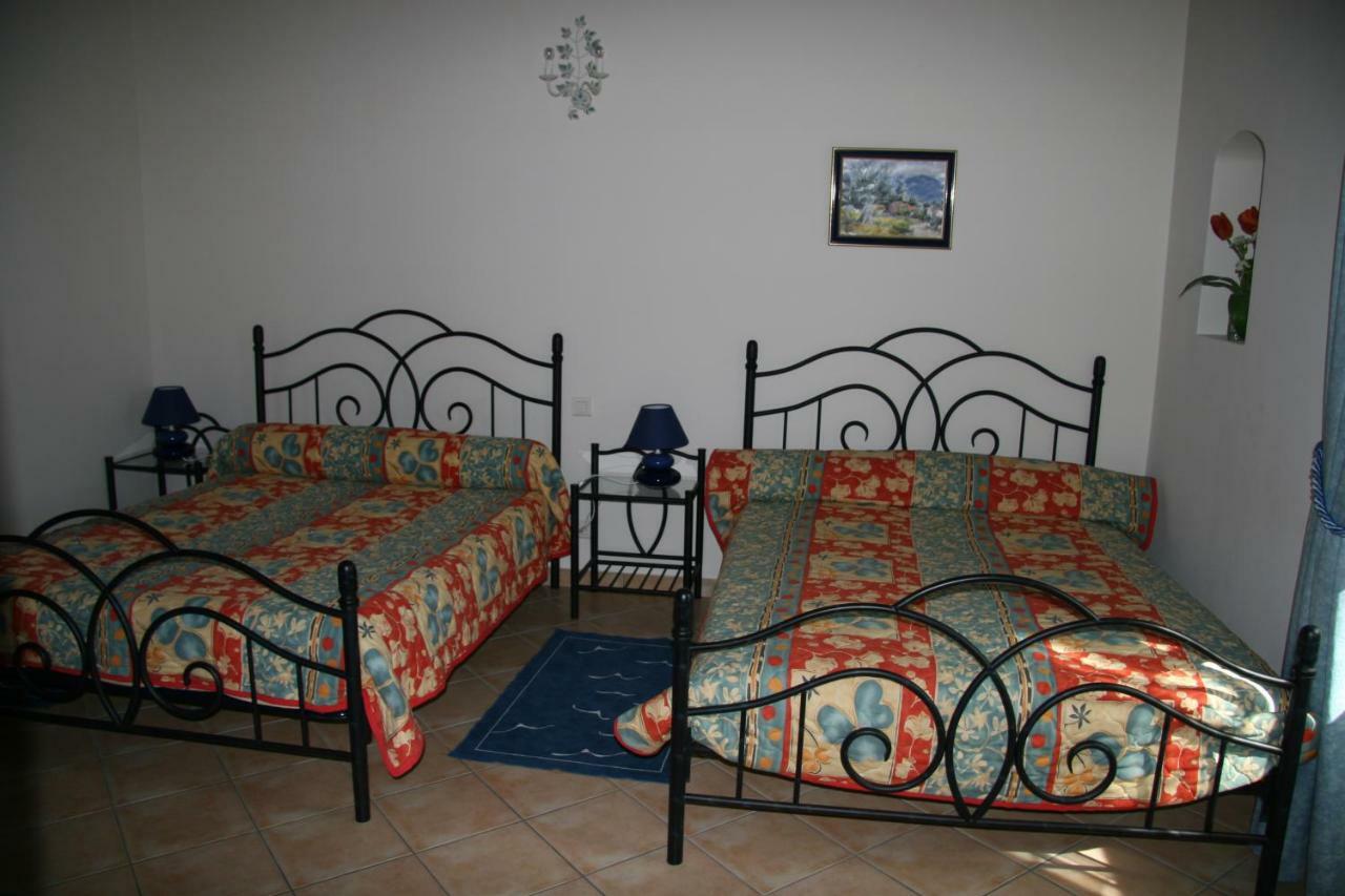 Chambres D'Hotes Lou Jassou Lapanouse-de-Cernon Esterno foto
